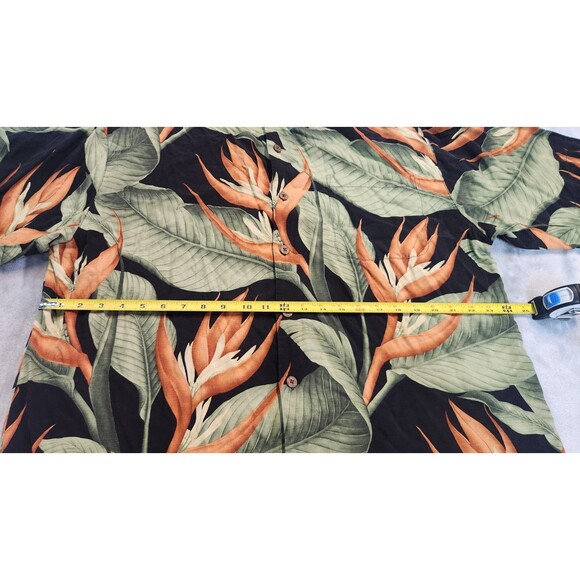 Tommy Bahama Men's XL Black 100% Silk Floral Leaves Button Down Shirt - Picture 6 of 6